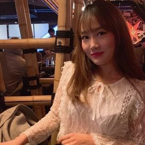 Meet your Posher, Claire